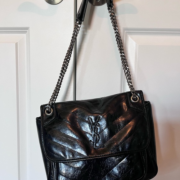 Yves Saint Laurent Quilted Black Shoulder Bag - Picture 1 of 8